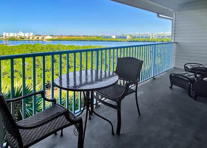 Mariner's Pointe 503 Apartment *