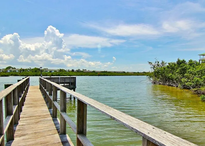 Mariner's Pointe 503 Apartment