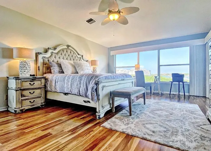Mariner's Pointe 503
