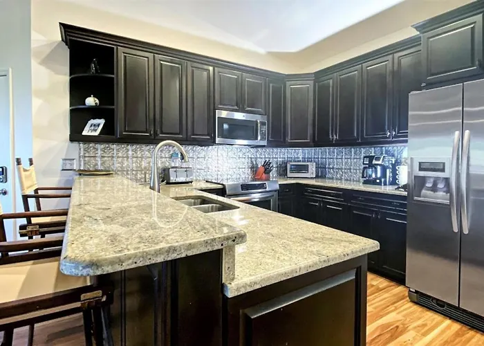 Mariner's Pointe 503